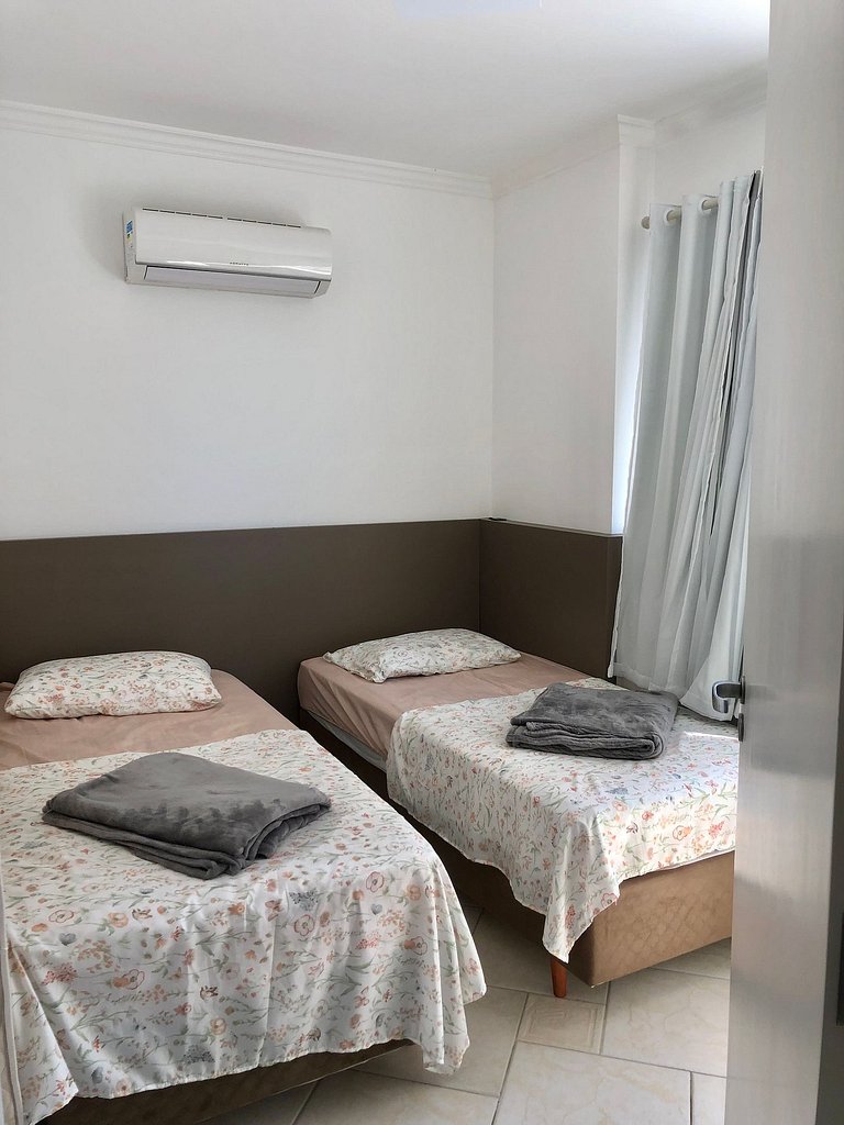 2 Dorm. Vista Mar e Churrasqueira - A