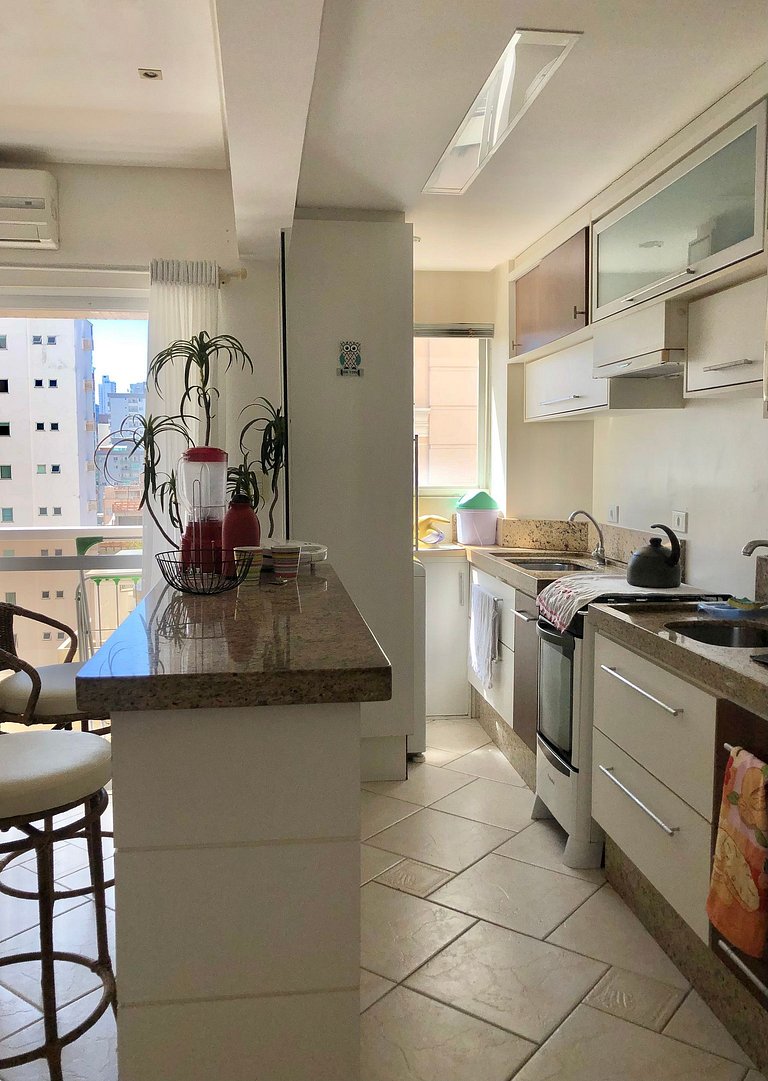 2 Dorm. Vista Mar e Churrasqueira - A