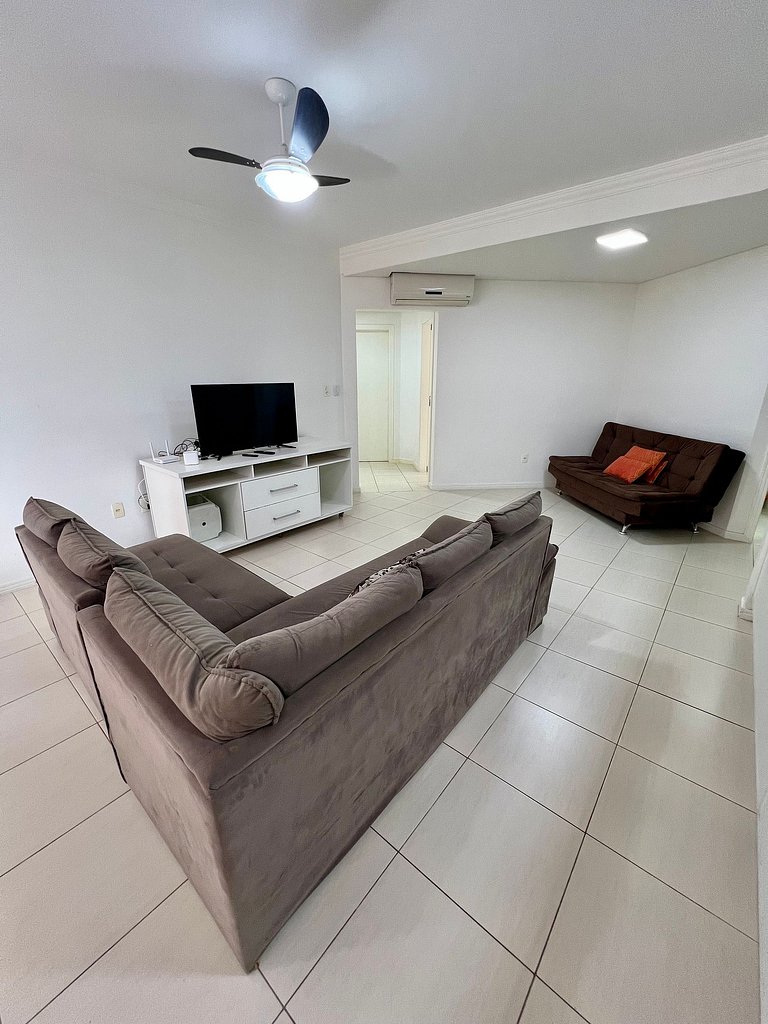 Bem localizado com Churrasqueira #09