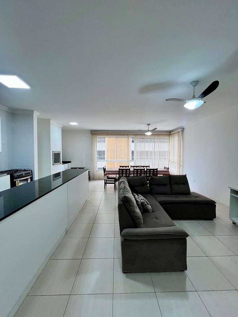 03 Dorm. Bem localizado e Churrasqueira