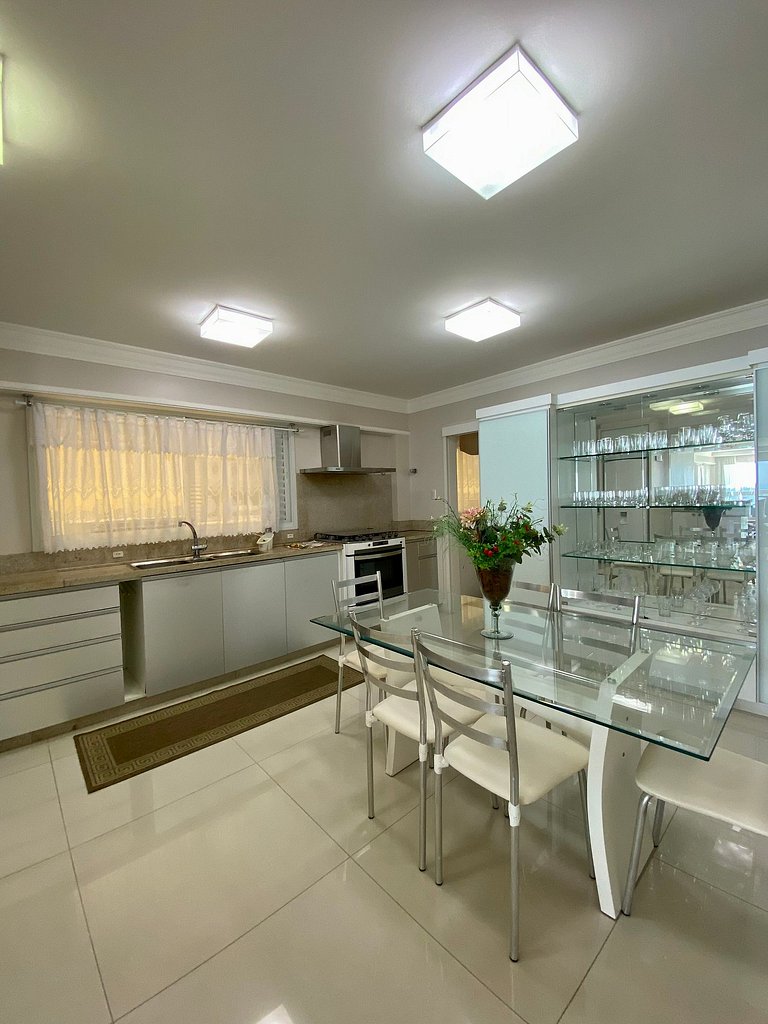 Apartamento Alto padrão Frente Mar