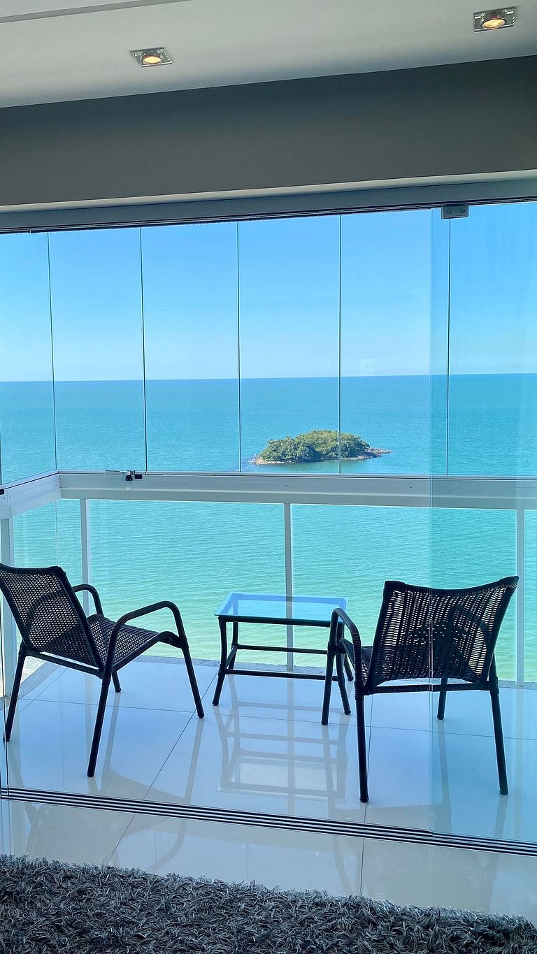 Apartamento Alto padrão Frente Mar