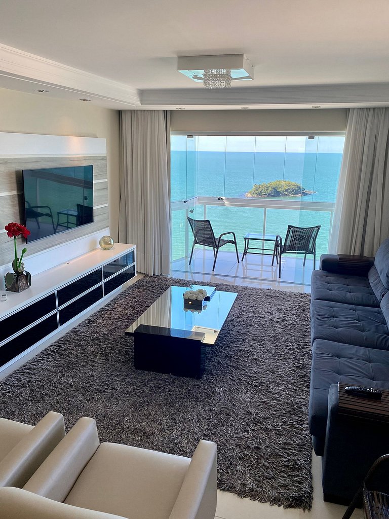 Apartamento Alto padrão Frente Mar