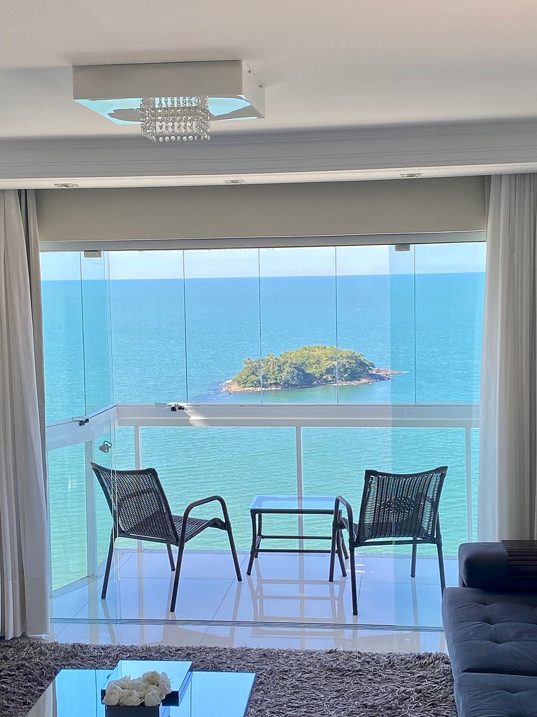 Apartamento Alto padrão Frente Mar