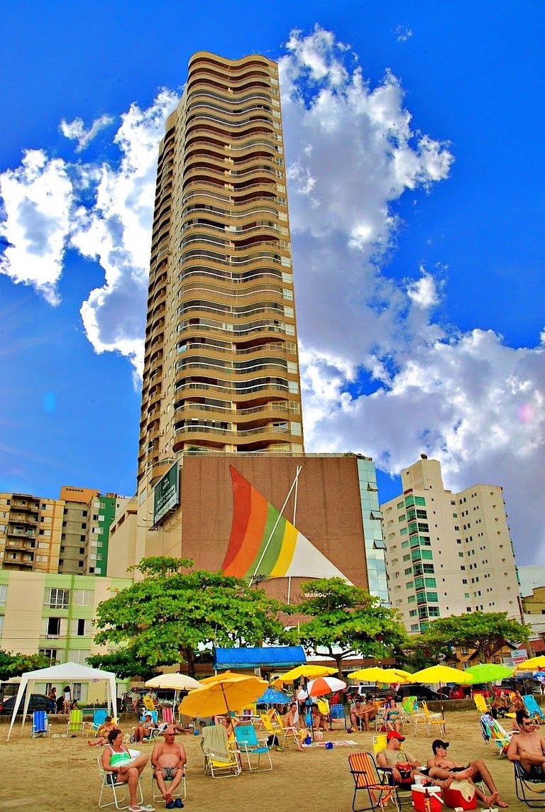 2 Dorm. Frente Mar com Churrasqueira