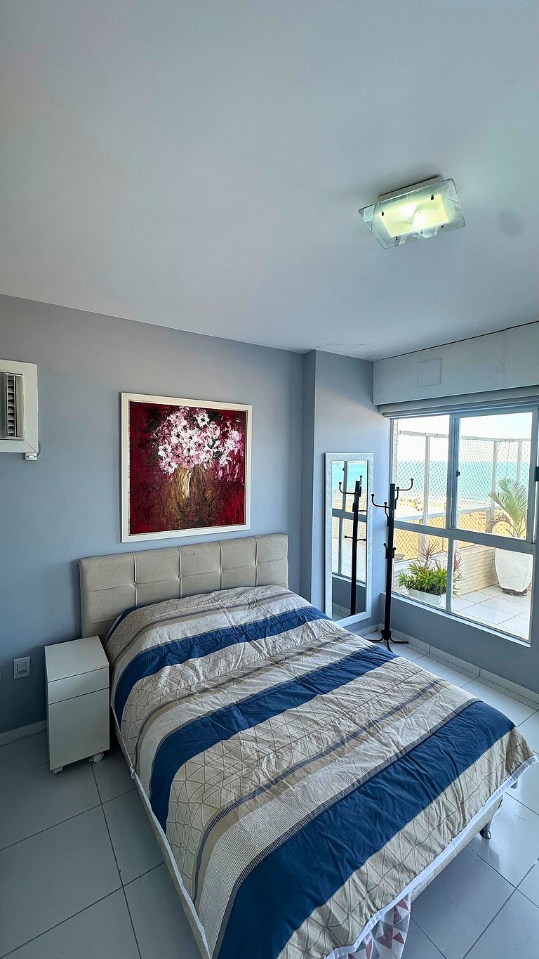 Apartamento Frente Mar na Av. Atlântica