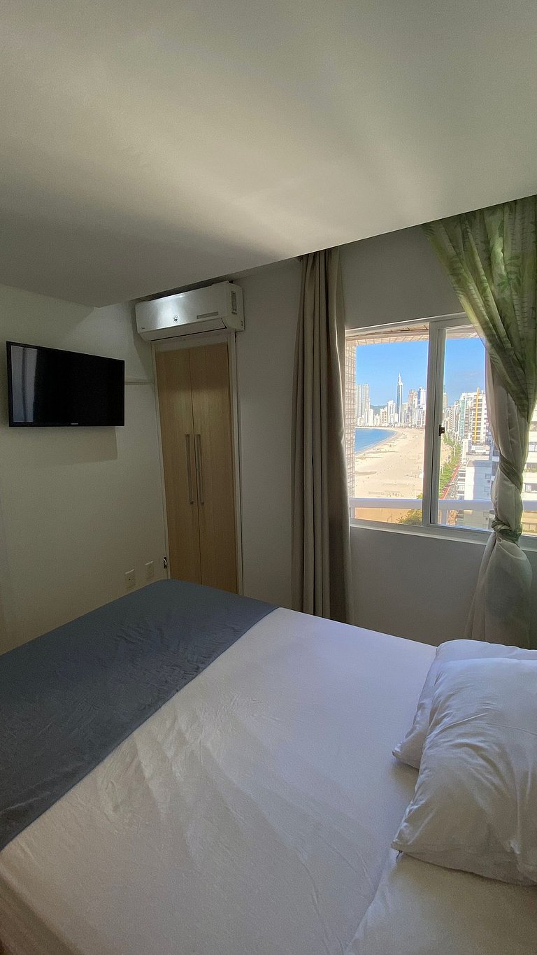 2 Dorm. Frente Mar com Churrasqueira