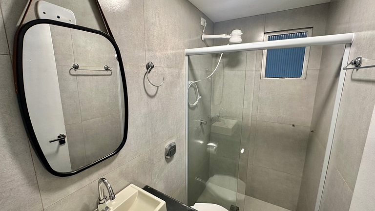 2 Dorm. Quadra Mar - Barra Norte
