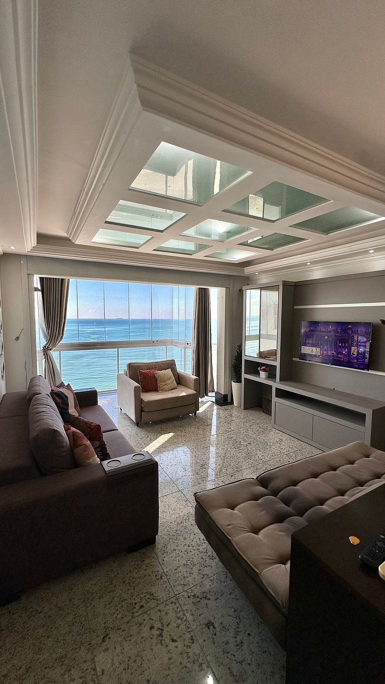 Apartamento com 2 suítes frente mar em balneário camboriú.