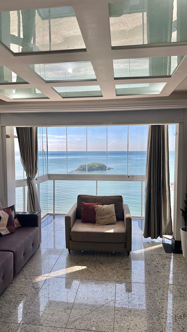 Apartamento com 2 suítes frente mar em balneário camboriú.