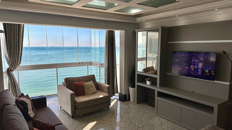 Apartamento com 2 suítes frente mar em balneário camboriú.