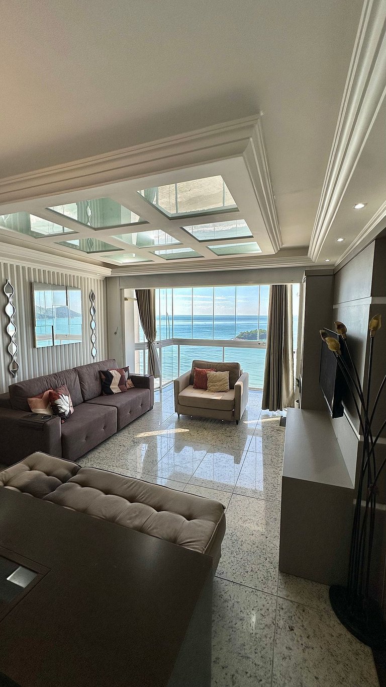 Apartamento com 2 suítes frente mar em balneário camboriú.