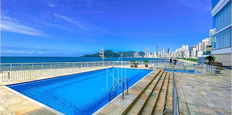 Apartamento com 2 suítes frente mar em balneário camboriú.