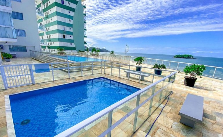 Apartamento com 2 suítes frente mar em balneário camboriú.