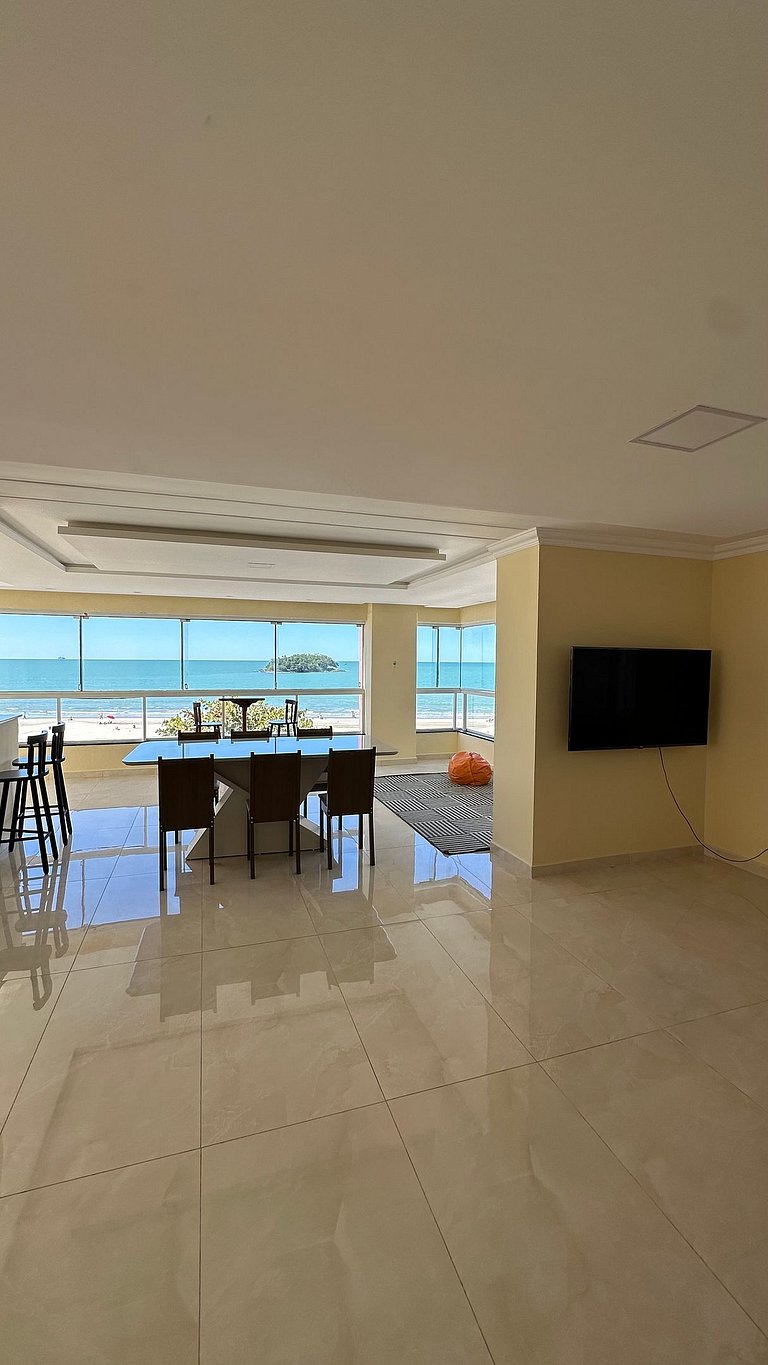 Frente Mar, Hidro e Churrasqueira #01