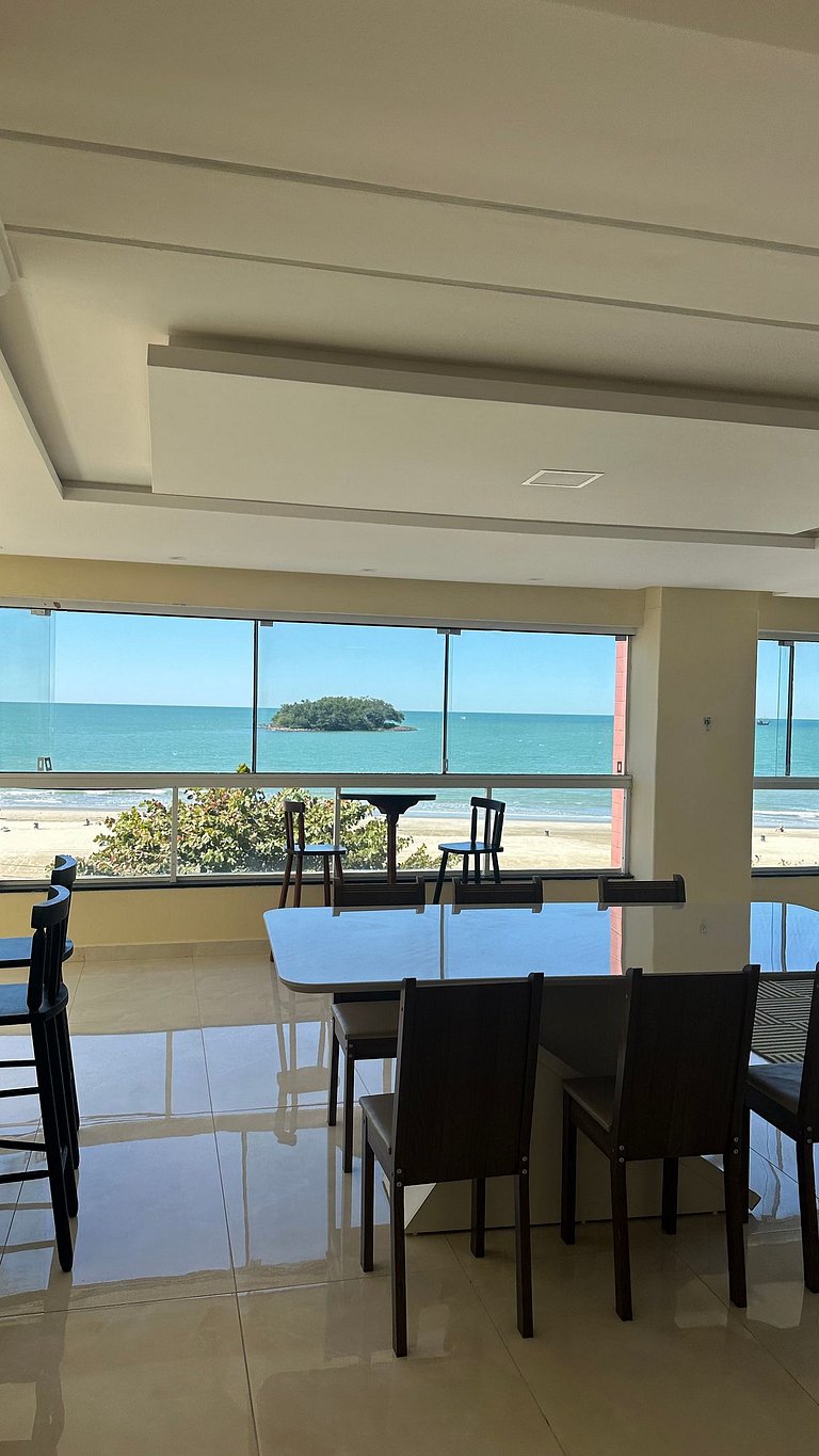 Frente Mar, Hidro e Churrasqueira #01