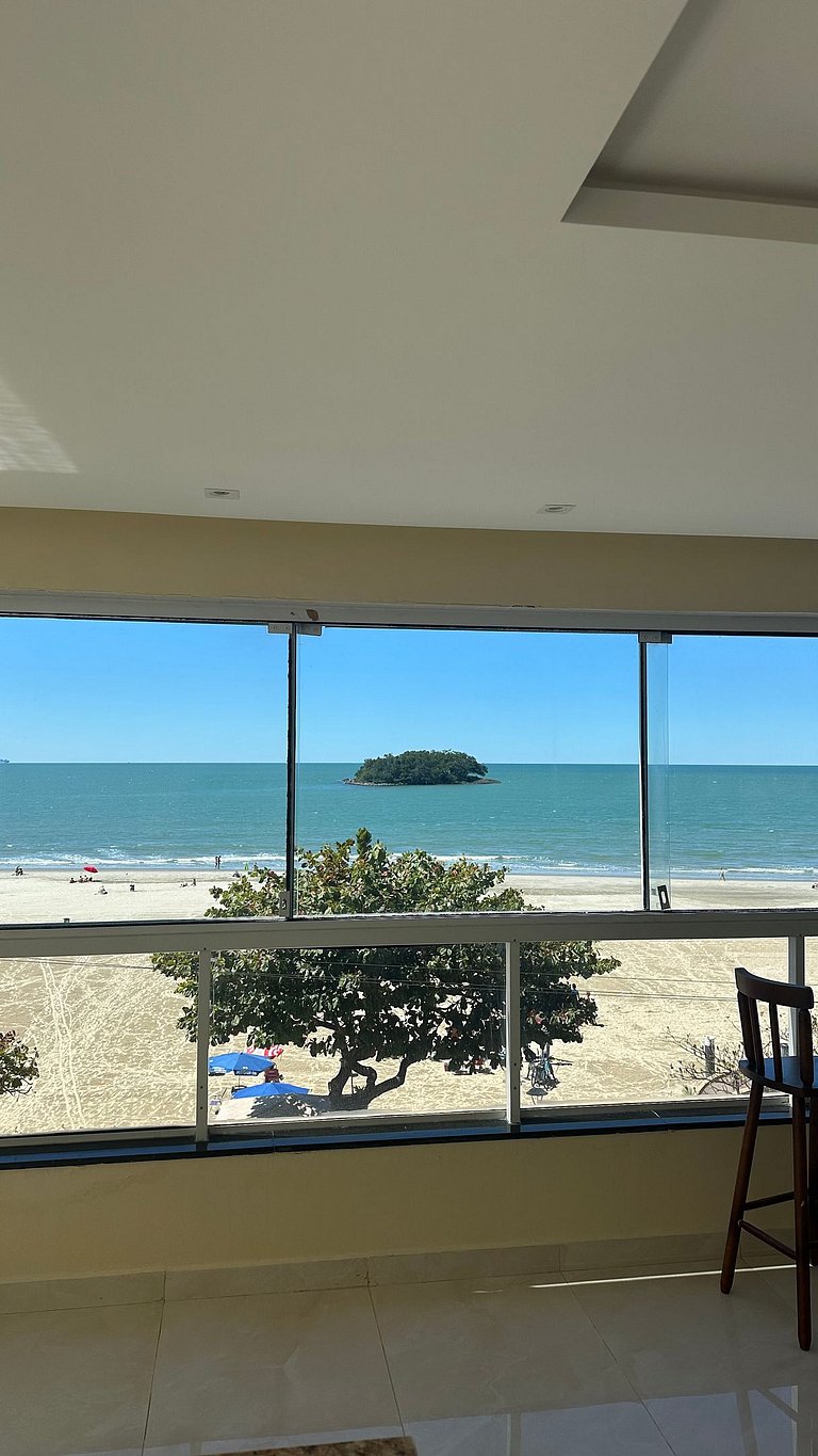 Frente Mar, Hidro e Churrasqueira