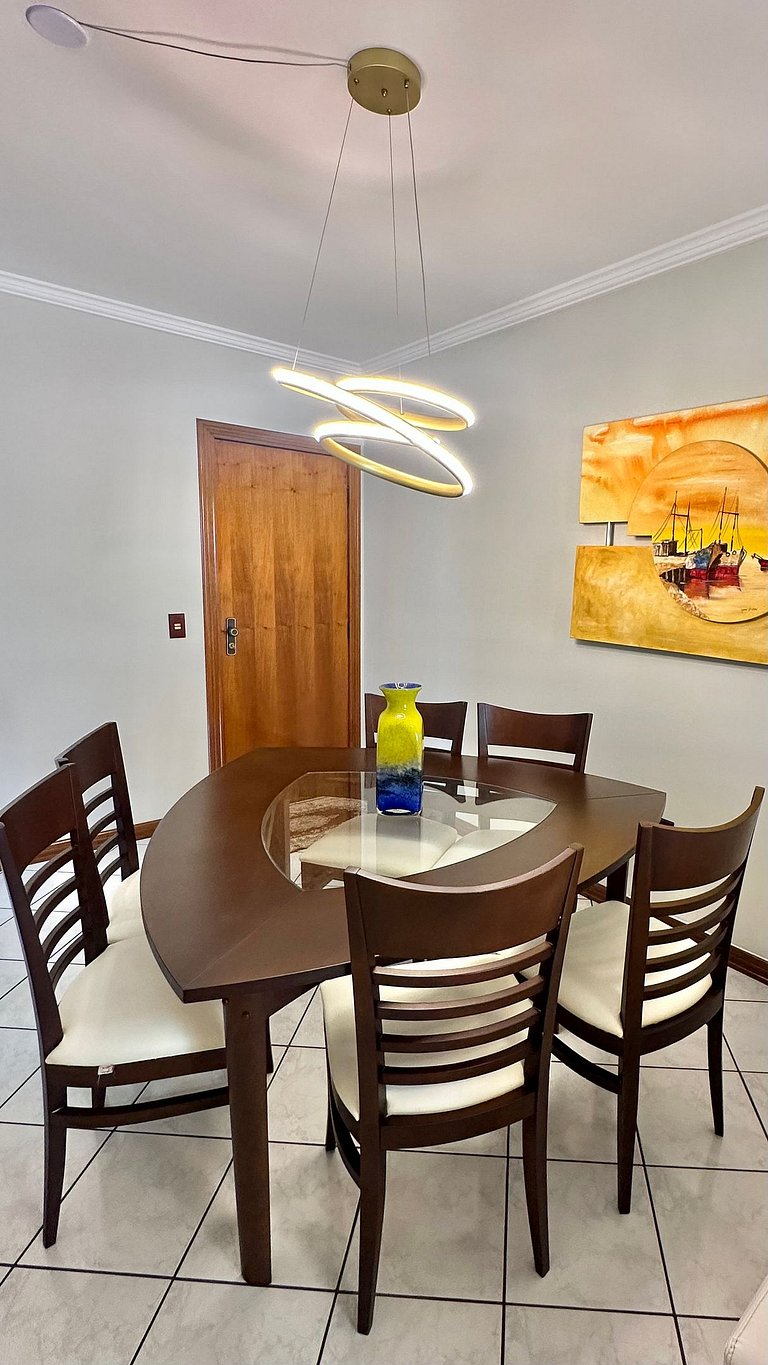 3 Dormitórios Churrasqueira 200m da Praia