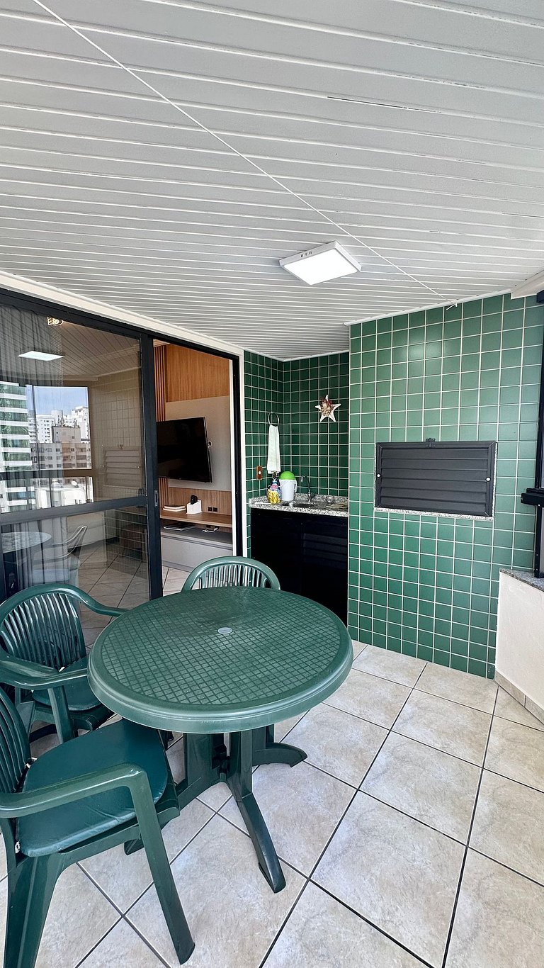 3 Dormitórios Churrasqueira 200m da Praia