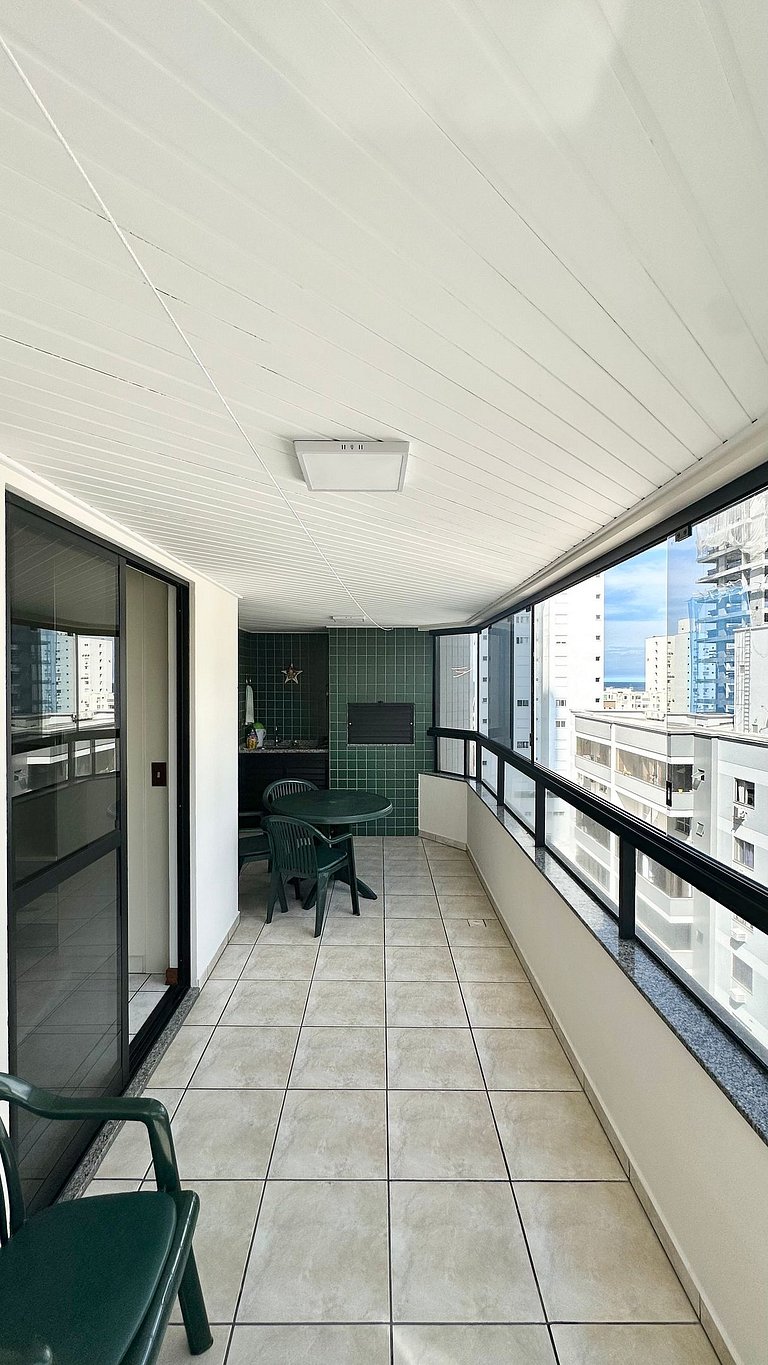 3 Dormitórios Churrasqueira 200m da Praia