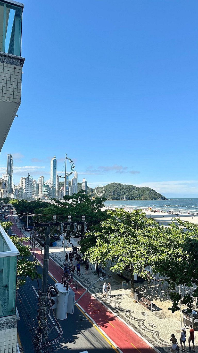 AP com Sacada Frente Mar em BC