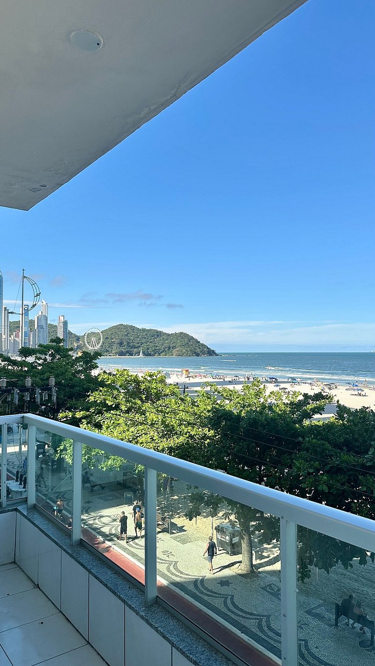 AP com Sacada Frente Mar em BC