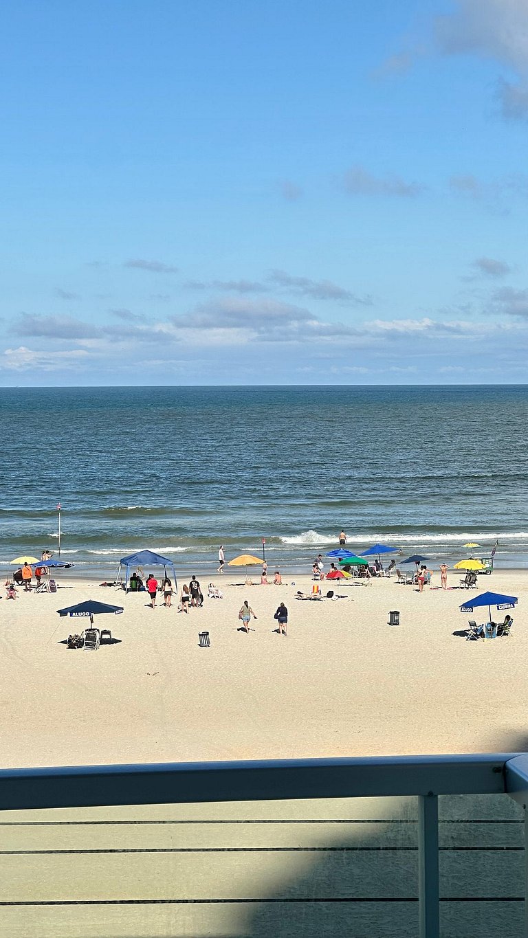 AP com Sacada Frente Mar em BC