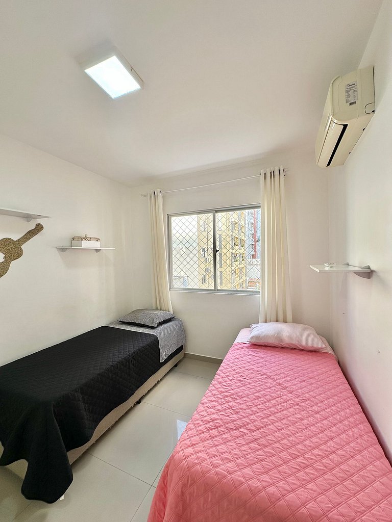 02 Dorm. Aconchegante e Bem localizado