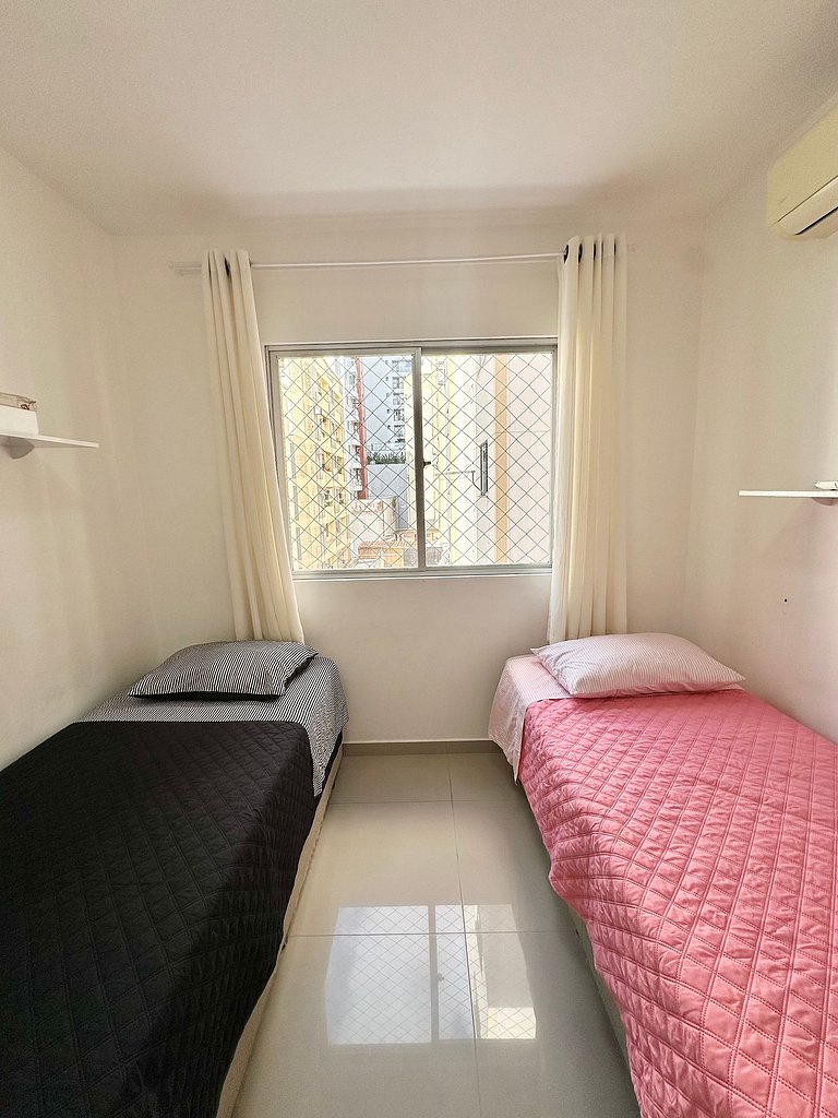 02 Dorm. Aconchegante e Bem localizado