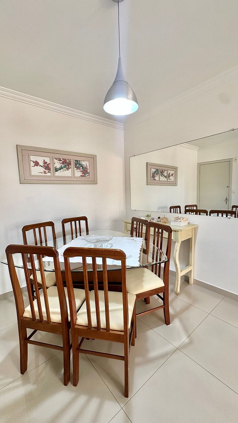 02 Dorm. Aconchegante e Bem localizado