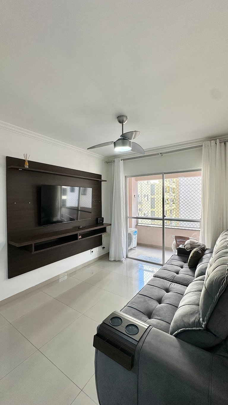 02 Dorm. Aconchegante e Bem localizado