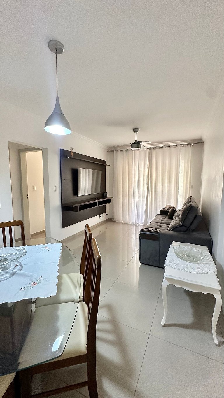 02 Dorm. Aconchegante e Bem localizado