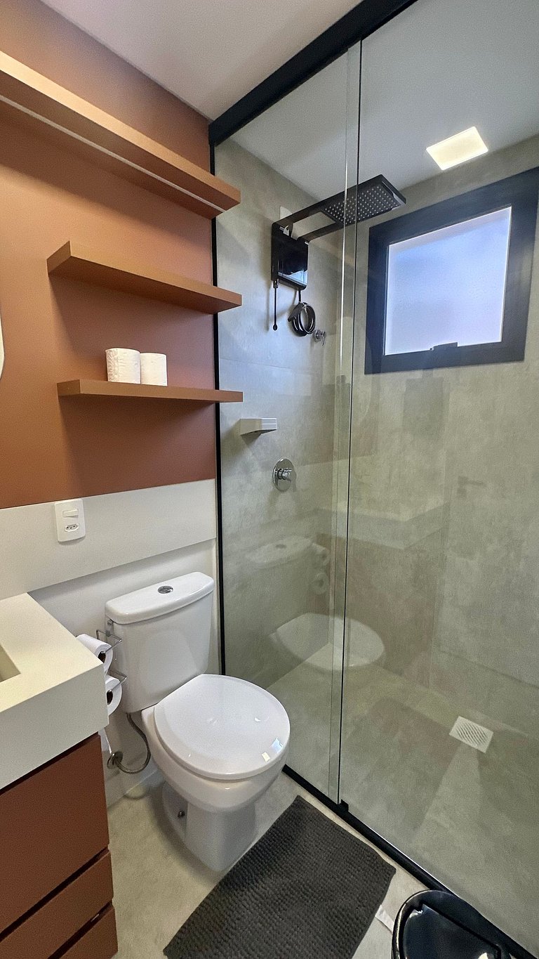 3 Suítes, Churrasqueira e Pertinho da Praia