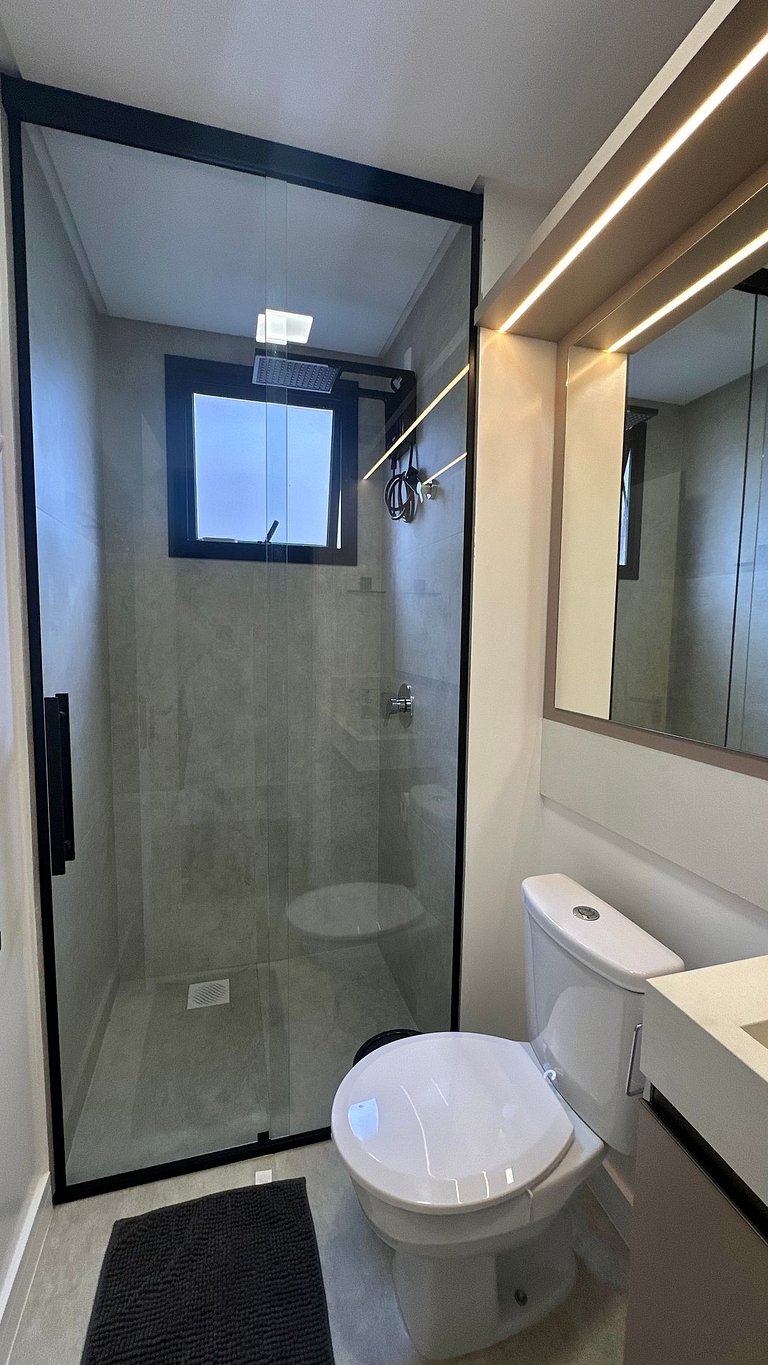 3 Suítes, Churrasqueira e Pertinho da Praia