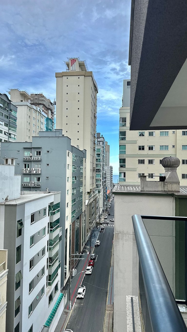 3 Suítes, Churrasqueira e Pertinho da Praia