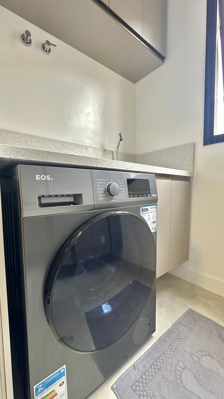 3 Suítes, Churrasqueira e Pertinho da Praia