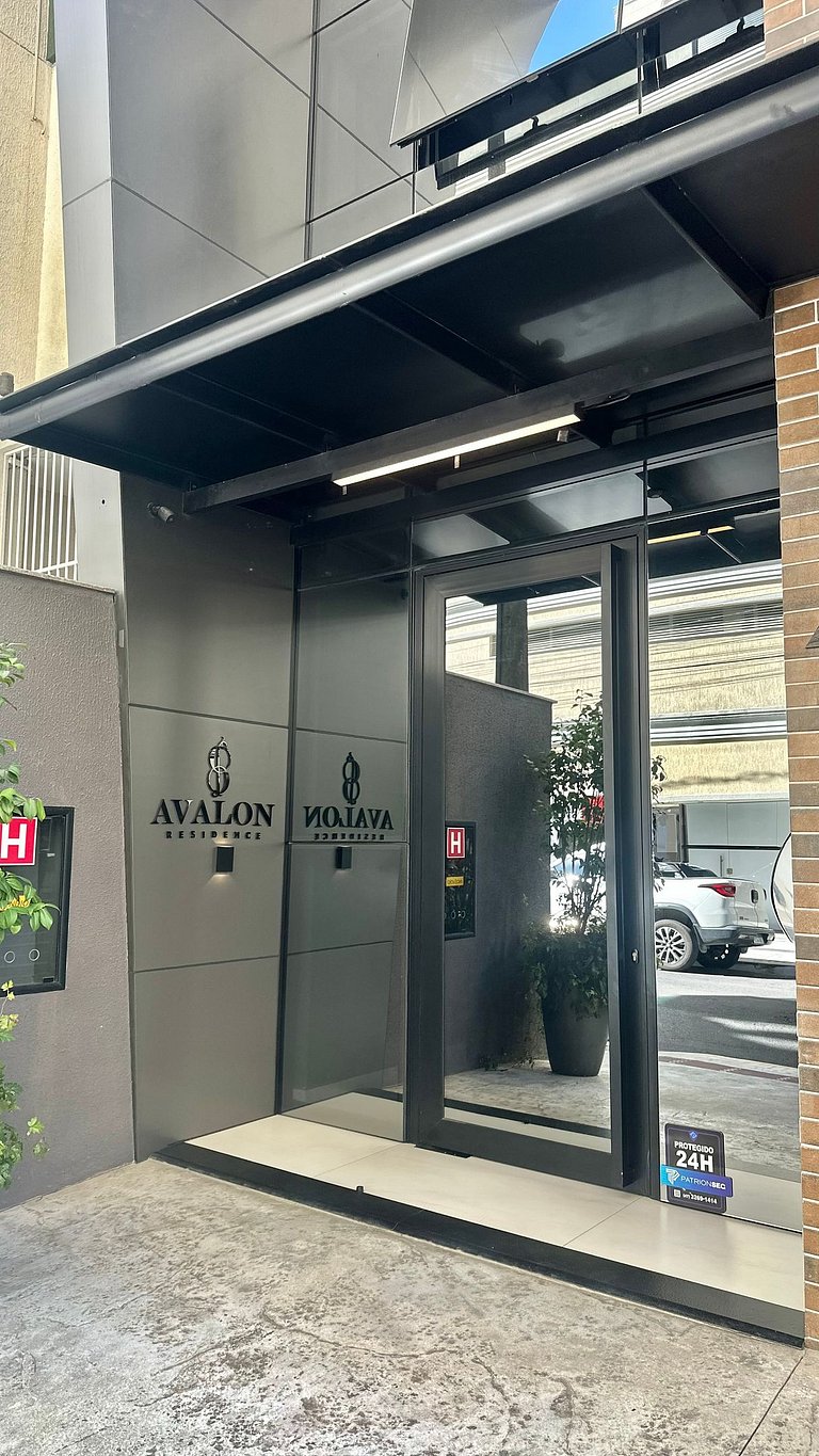 3 Suítes, Churrasqueira e Pertinho da Praia