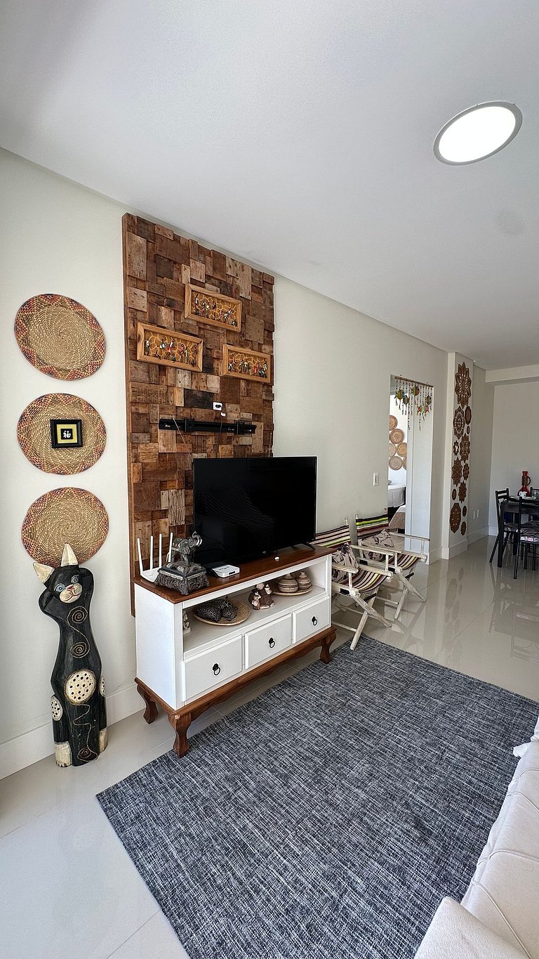 02 Dorm. Sacada com Churrasqueira e Vista para BC