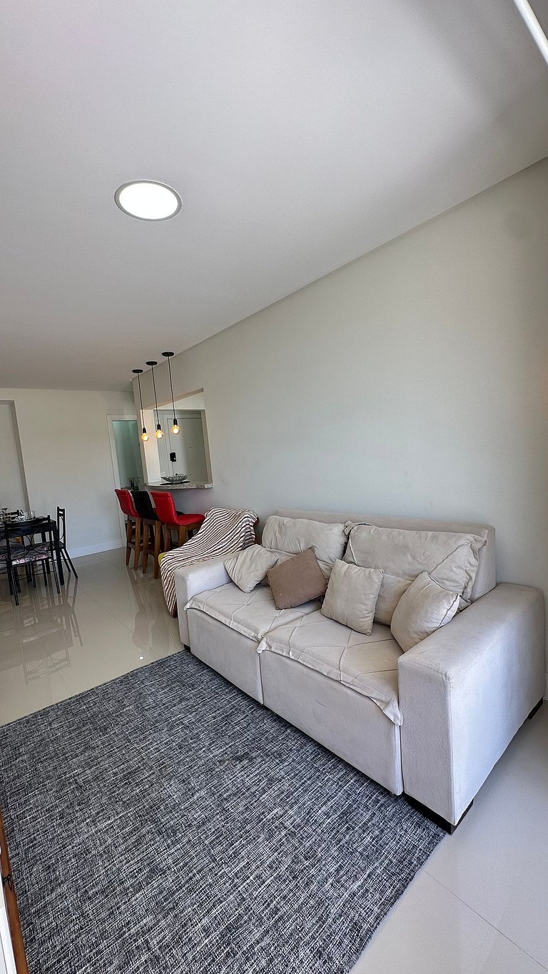 02 Dorm. Sacada com Churrasqueira e Vista para BC