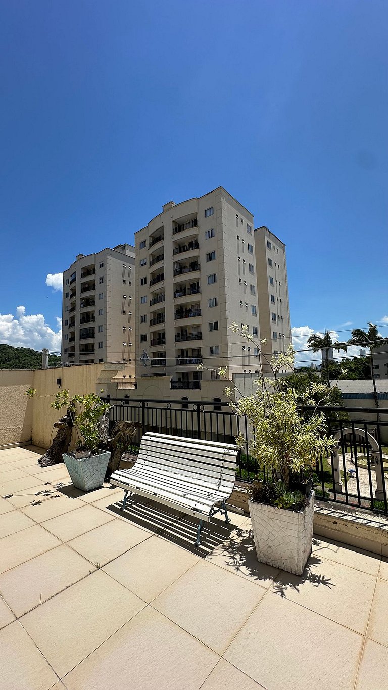 02 Dorm. Sacada com Churrasqueira e Vista para BC