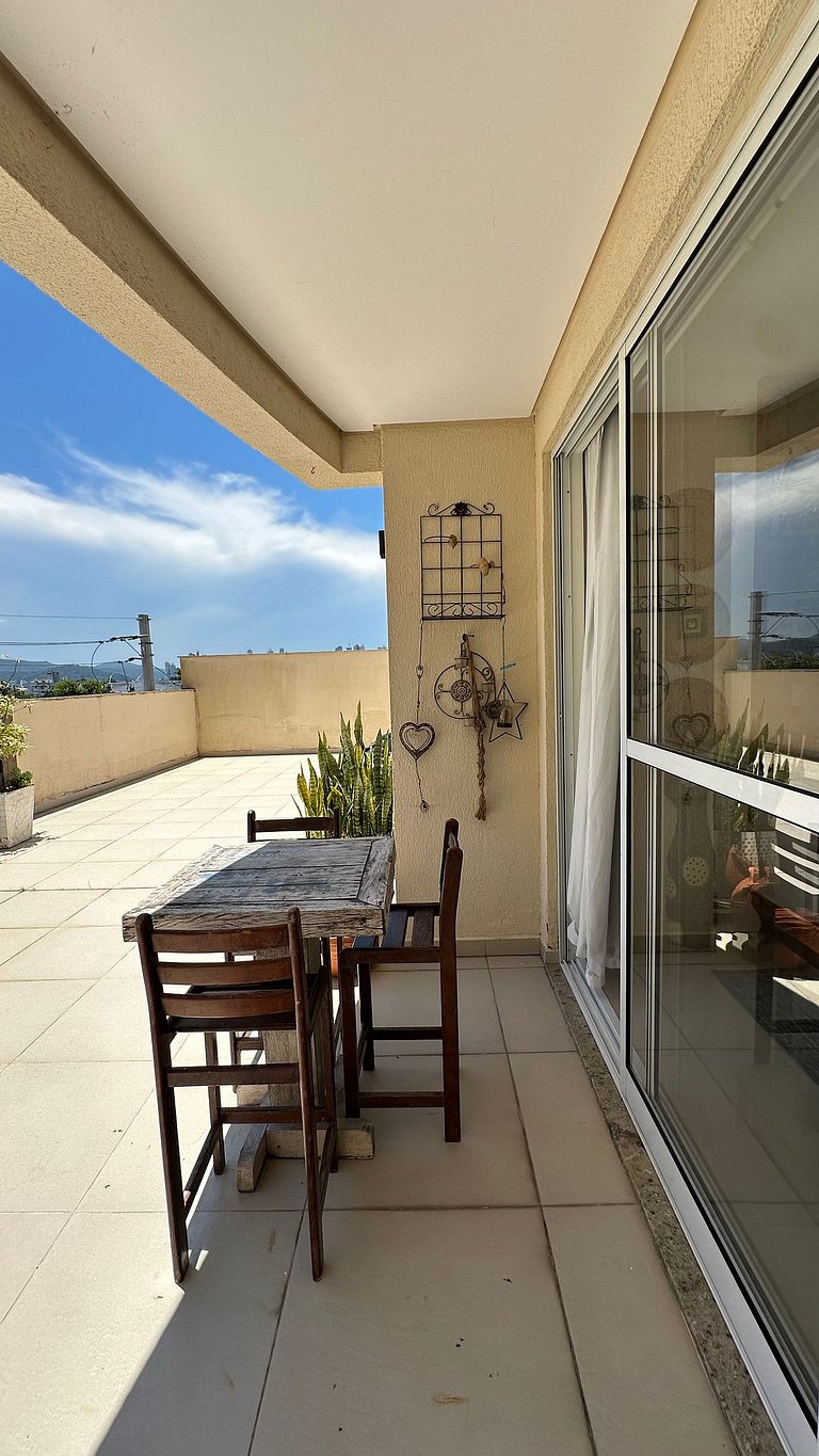 02 Dorm. Sacada com Churrasqueira e Vista para BC