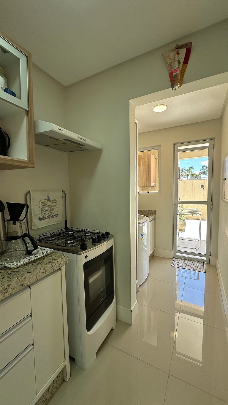 02 Dorm. Sacada com Churrasqueira e Vista para BC