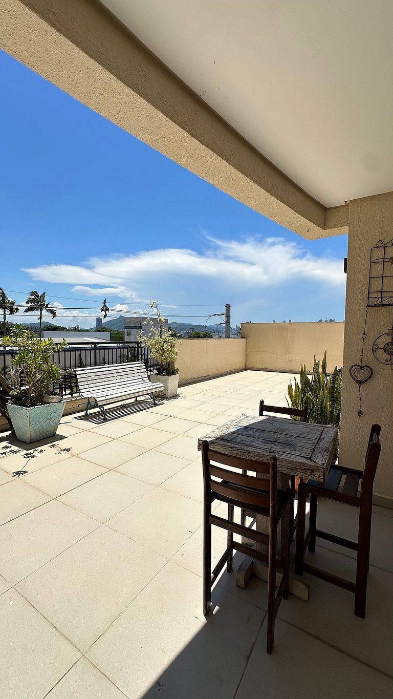 02 Dorm. Sacada com Churrasqueira e Vista para BC