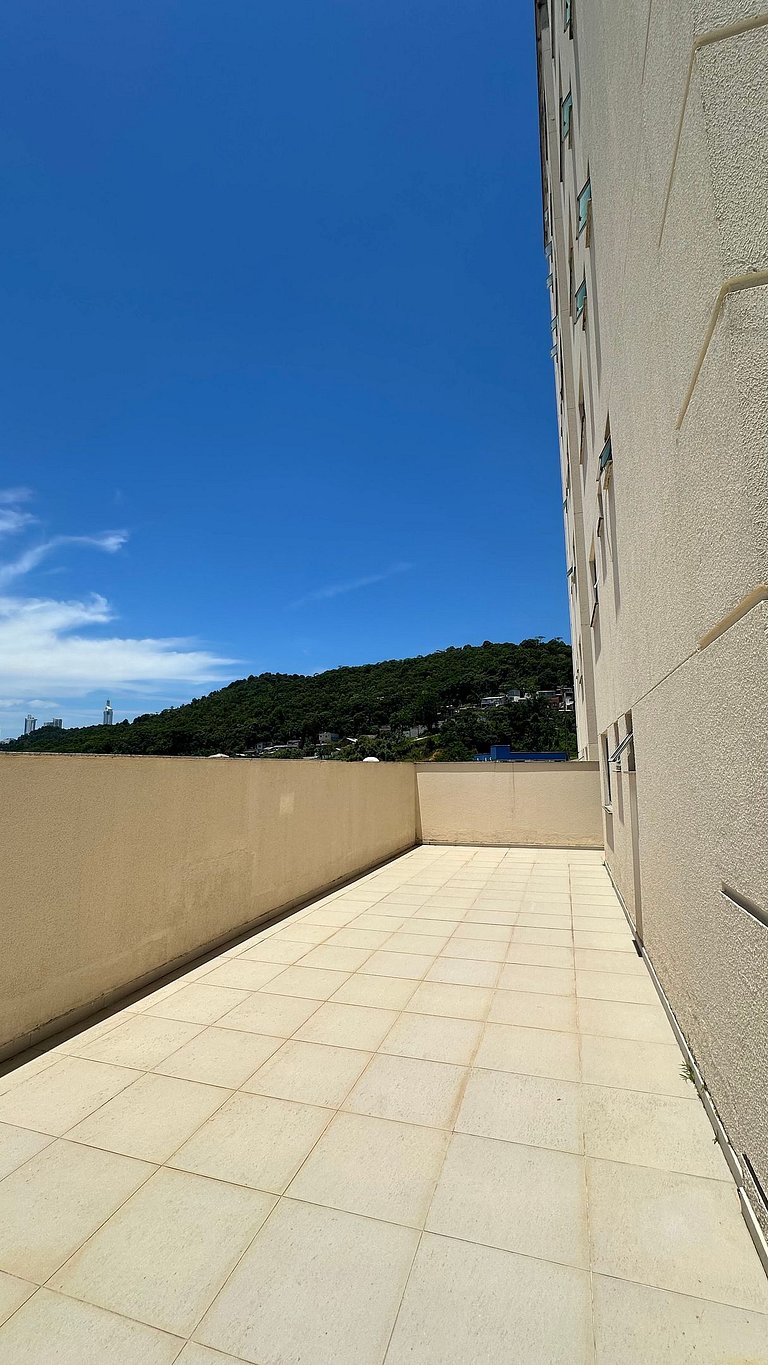 02 Dorm. Sacada com Churrasqueira e Vista para BC