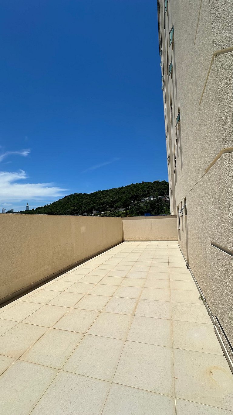 02 Dorm. Sacada com Churrasqueira e Vista para BC