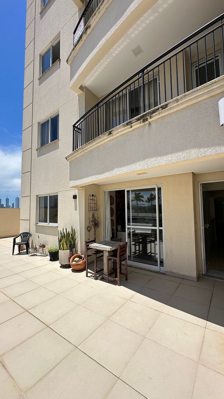 02 Dorm. Sacada com Churrasqueira e Vista para BC