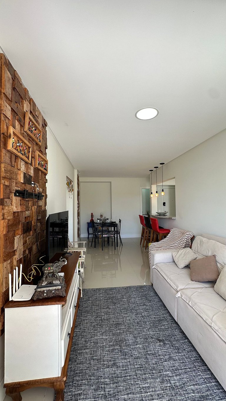 02 Dorm. Sacada com Churrasqueira e Vista para BC