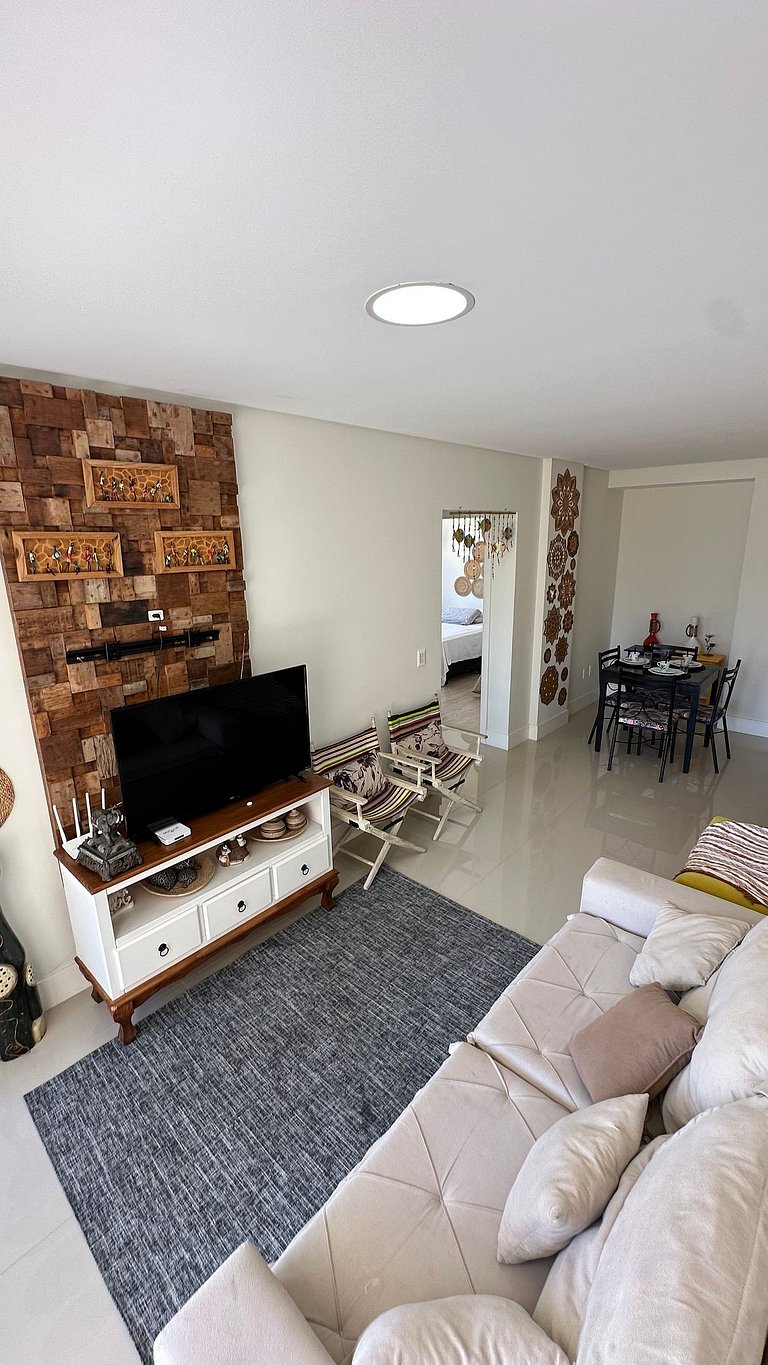 02 Dorm. Sacada com Churrasqueira e Vista para BC