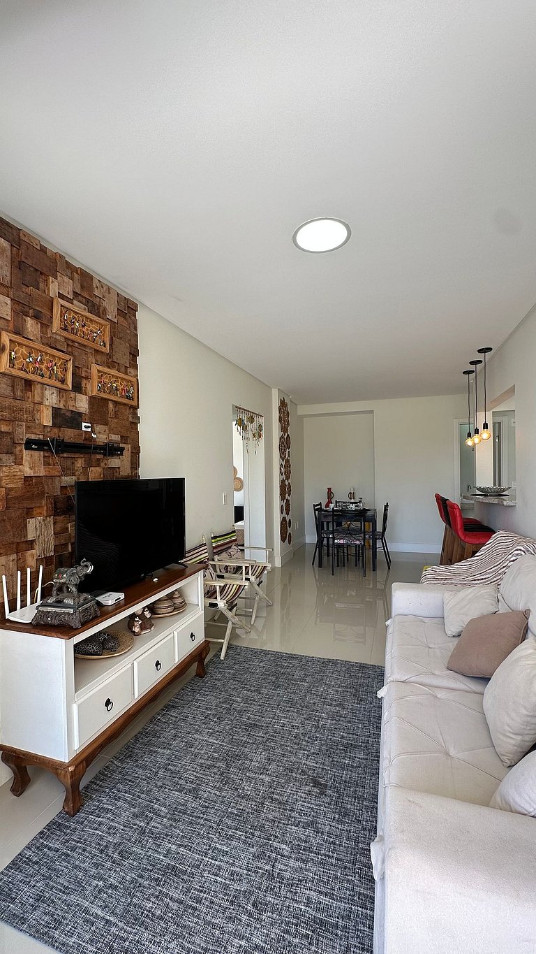 02 Dorm. Sacada com Churrasqueira e Vista para BC