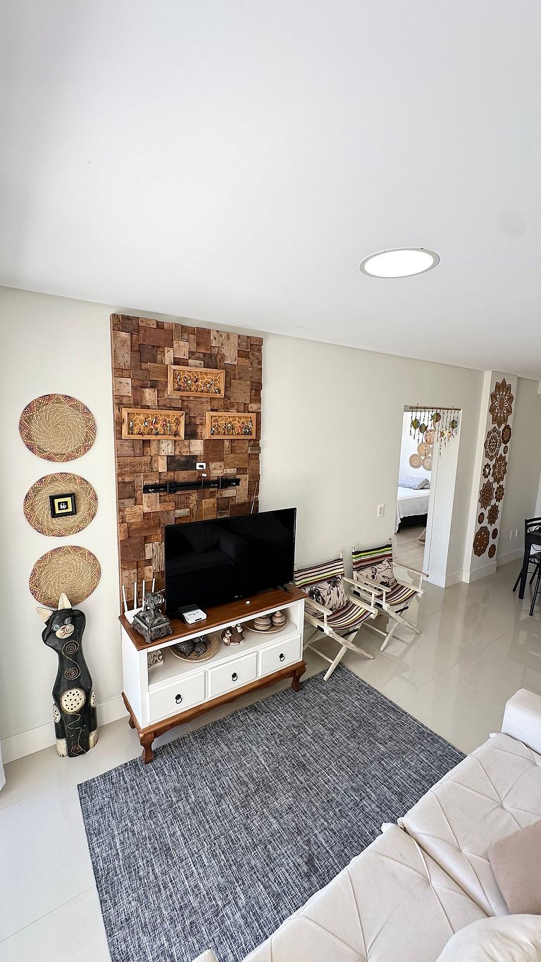 02 Dorm. Sacada com Churrasqueira e Vista para BC